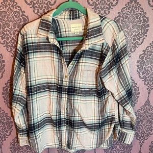 American Eagle boyfriend plaid button up